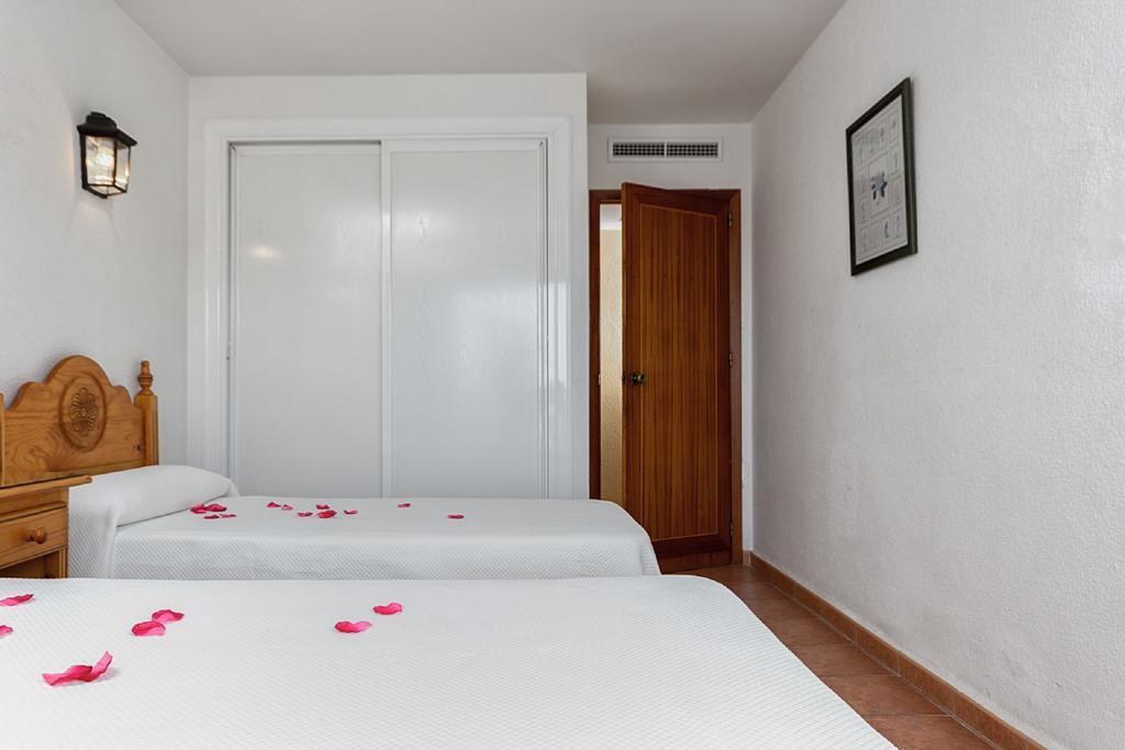 Apartamentos Embajador Fuengirola Kültér fotó
